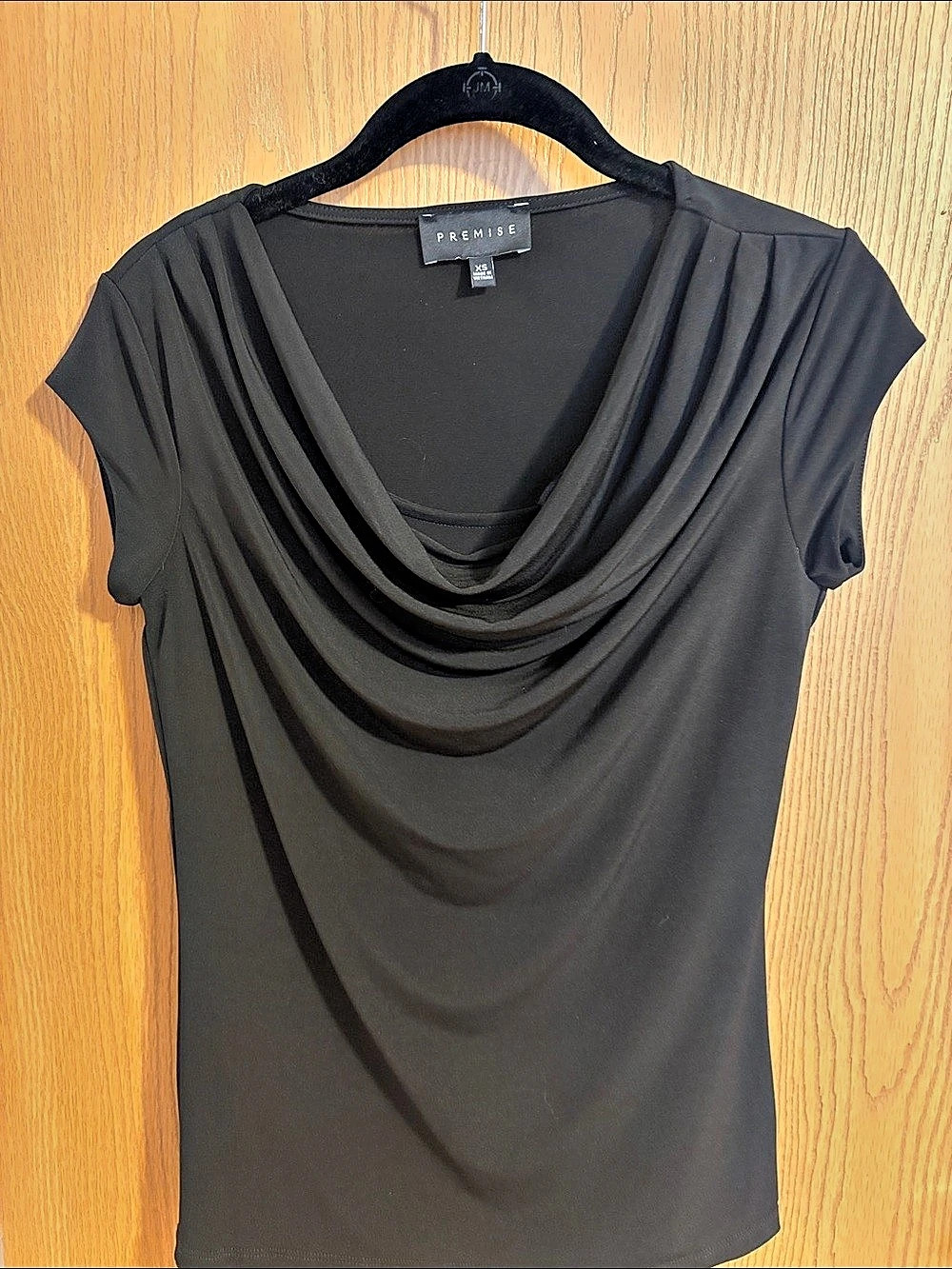 Premise Cowl Neck Short Sleeve Top in Black Size XS Like New